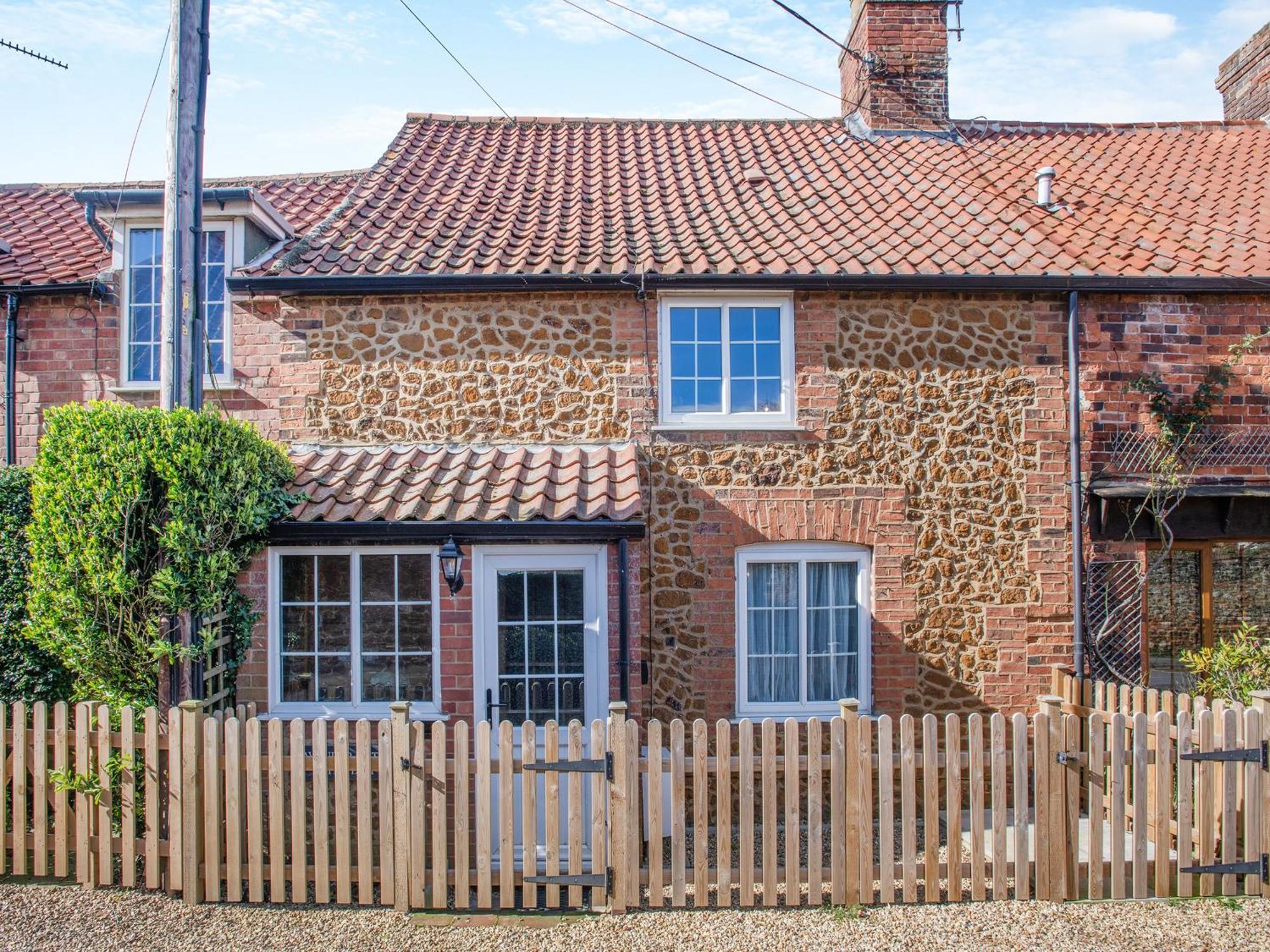 Lavender Cottage Хийчам Екстериор снимка